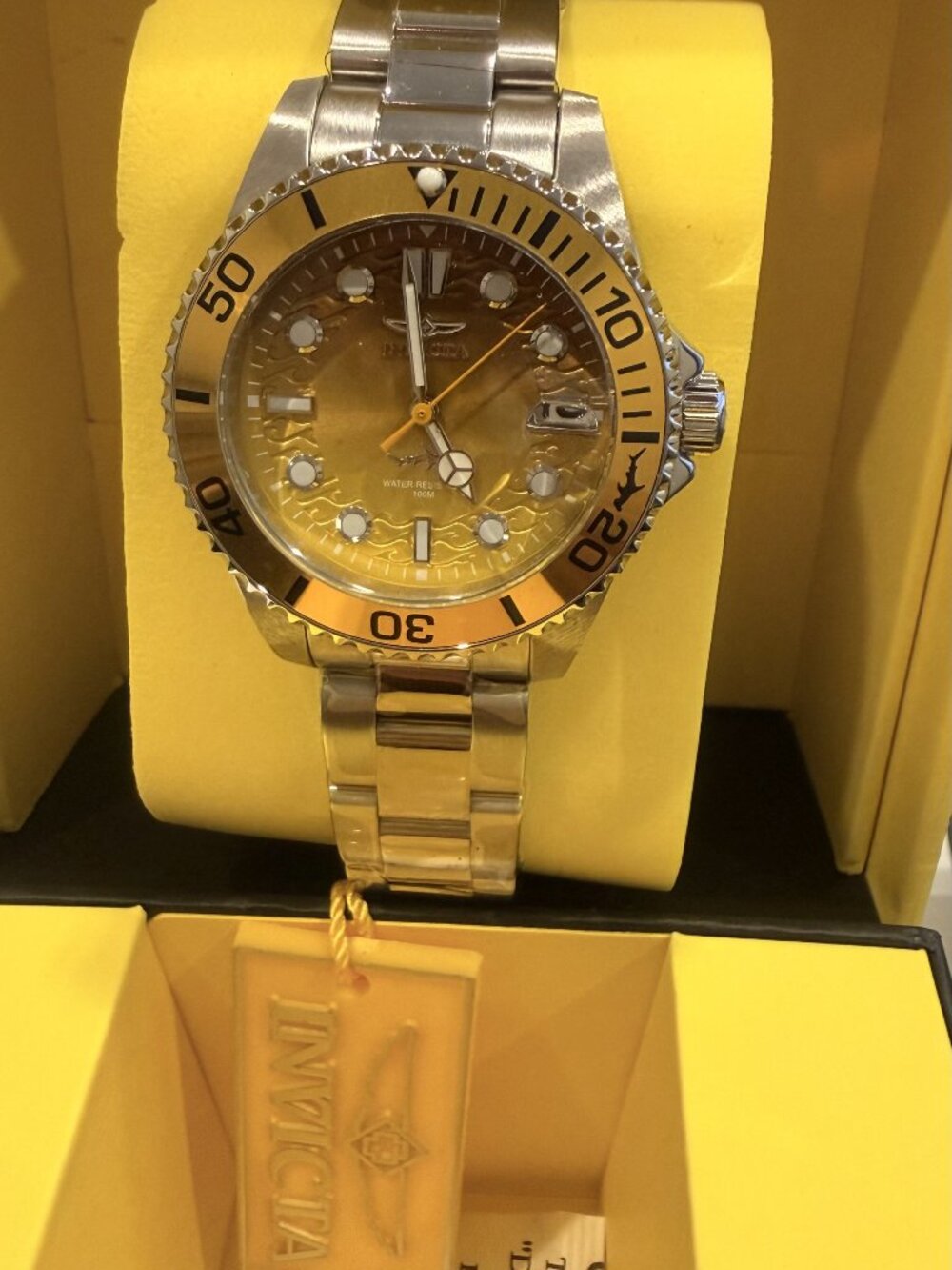 50921 - Invicta Pro Diver Women's Watch 34mm, Steel